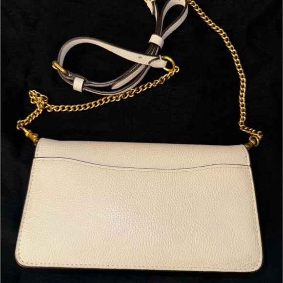 Coach Tabby Clutch. - Picture 2 of 7